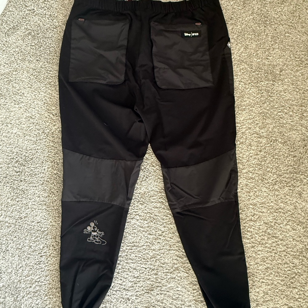 Limited Edition Figs Disney scrub mens medium